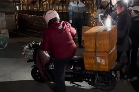  《抖音》鹅腿阿姨什么梗 综合内容 第1张